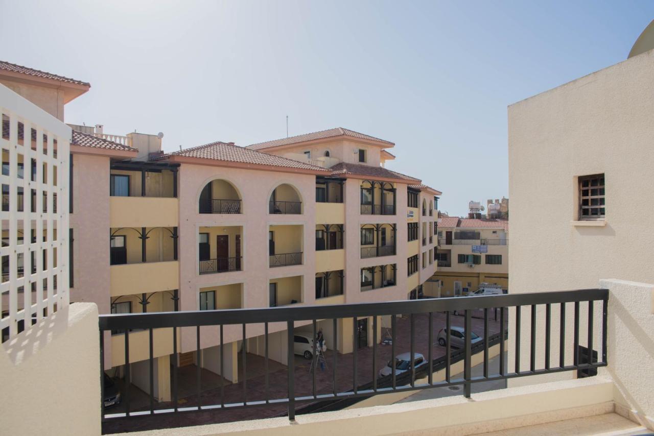One Bedroom Apartment In Paphos In Good Location Extérieur photo